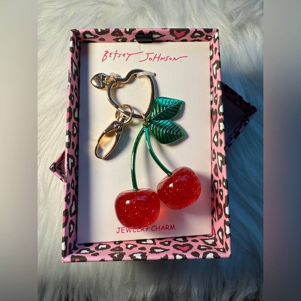 ‼️NEW‼️BETSEY JOHNSON Red Glittery Cherry Keychain/Bag Charm with Gold Heart